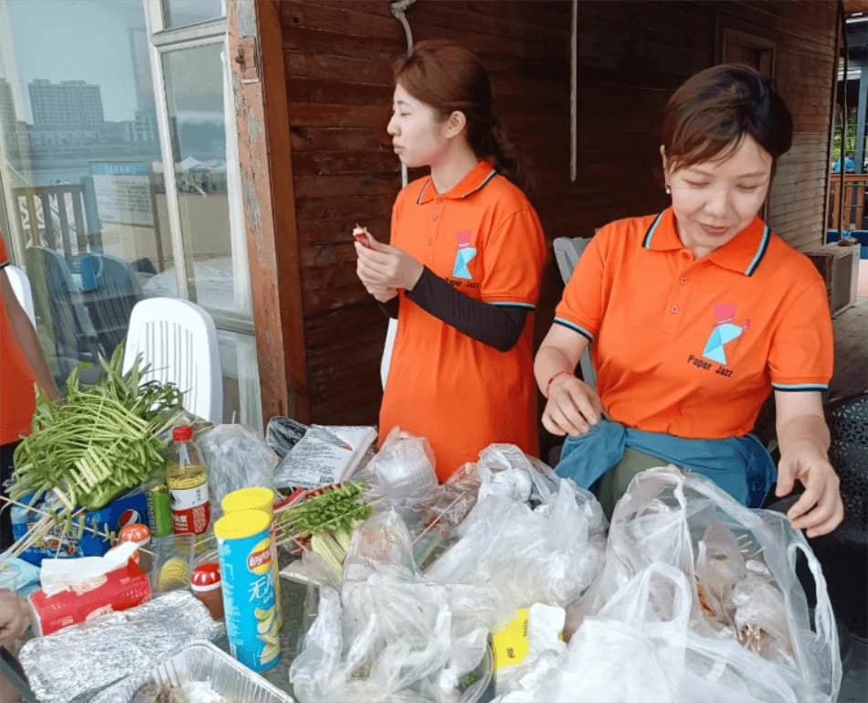 Team seaside activity, May 20, 2023